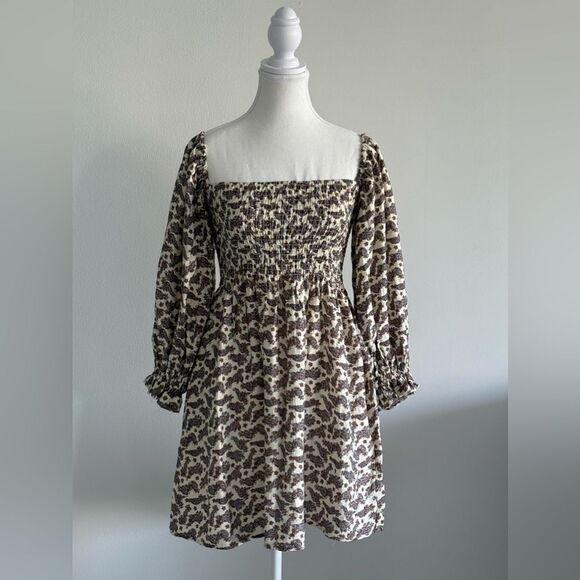 Kourt mini dress size m  paisley beige and brown color. - Picture 1 of 4